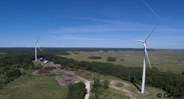 Wind Turbines in Ipsiwch, MA
A pair of turbines located near a tidal marsh in Ipswich, Massachusetts.
Keywords: wind turbines;Ipswich,drone